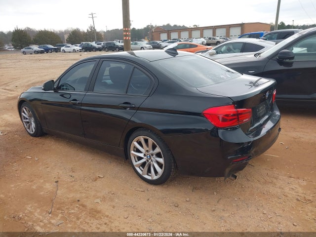 2018 BMW 320I WBA8E1G52JNU88963 Photo 2