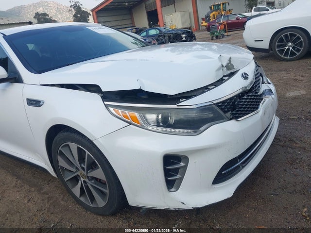 5XXGW4L20GG064288 KIA Optima Sx Turbo