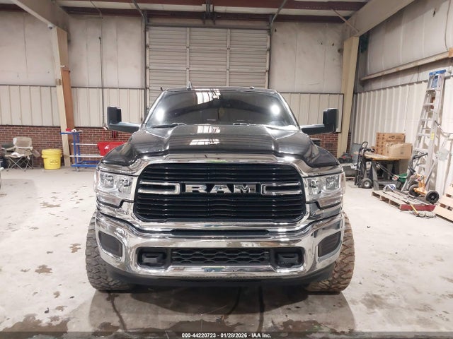 3C6UR5DL5KG605663 RAM 2500 Big Horn 4x4 6&#039;4 Box