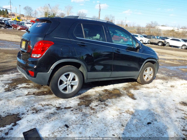 3GNCJLSB7HL255616 Chevrolet Trax Lt