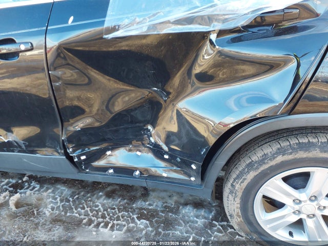 3GNCJLSB7HL255616 Chevrolet Trax Lt