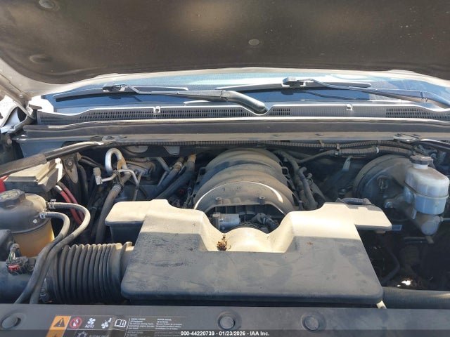 1GNSCCKJ2JR401996 Chevrolet Tahoe Premier