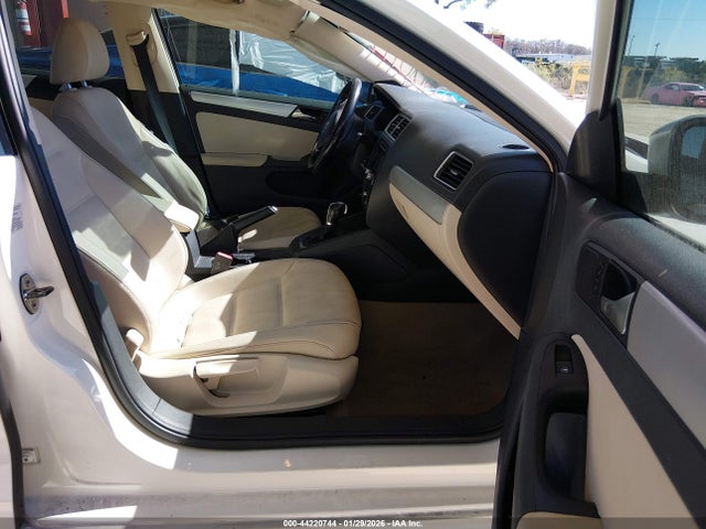 44220744 :رقم المزاد ، 3VWLL7AJ8CM039874 vin ، 2012 Volkswagen Jetta 2.0l Tdi مزاد بيع