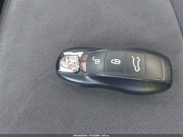 2017 PORSCHE MACAN WP1AG2A58HLB52655 Photo 10