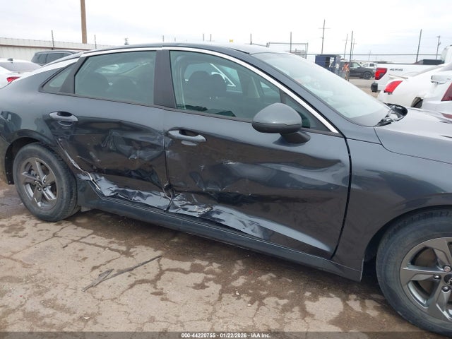 5XXG14J21NG091191 KIA K5 LXS
