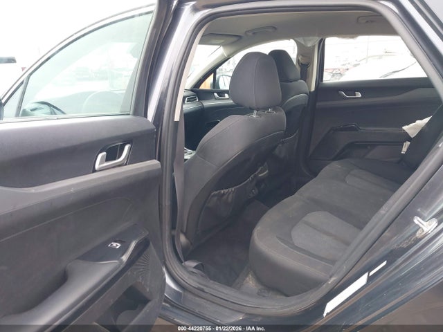 5XXG14J21NG091191 KIA K5 LXS