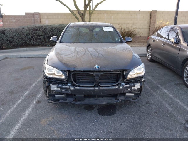 WBAYA8C53ED825338 BMW 750i