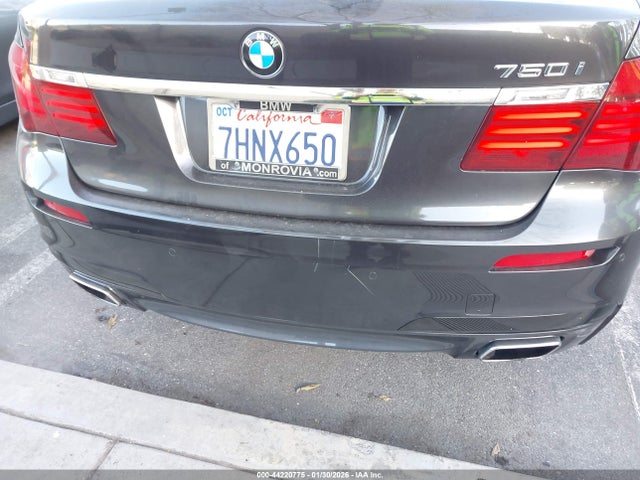 WBAYA8C53ED825338 BMW 750i