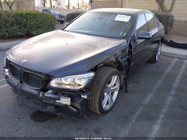 WBAYA8C53ED825338 BMW 750i