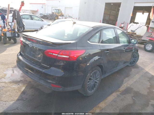 2015 FORD FOCUS 1FADP3J21FL241223 Photo 3