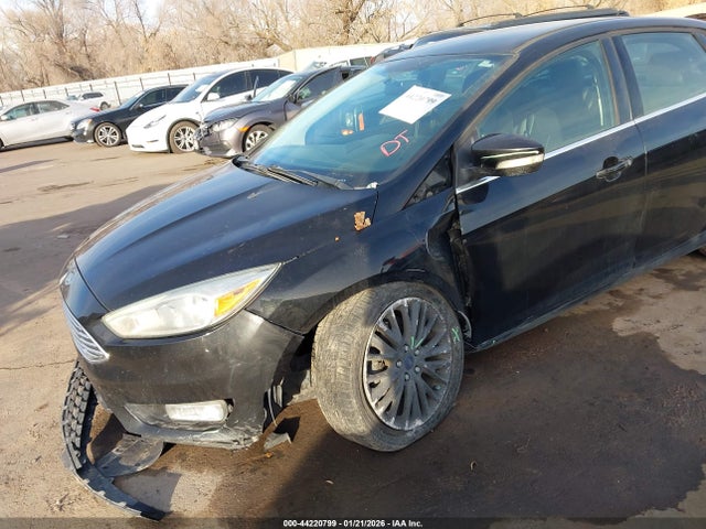 2015 FORD FOCUS 1FADP3J21FL241223 Photo 5