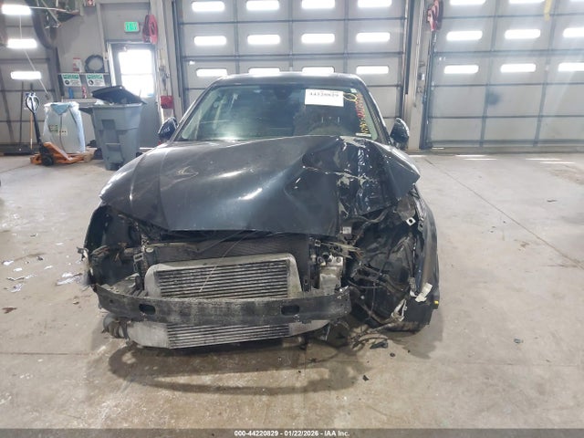 Продажа на аукционе авто 2017 Audi A4 2.0t Premium, vin: WAUANAF46HN041248, номер лота: 44220829
