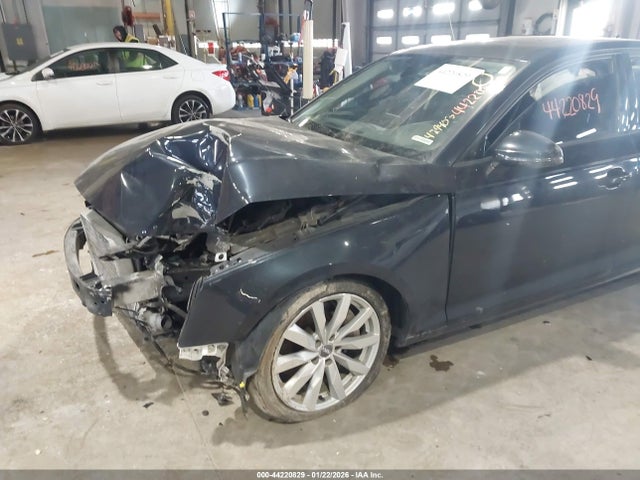 2017 AUDI A4 WAUANAF46HN041248 Photo 5