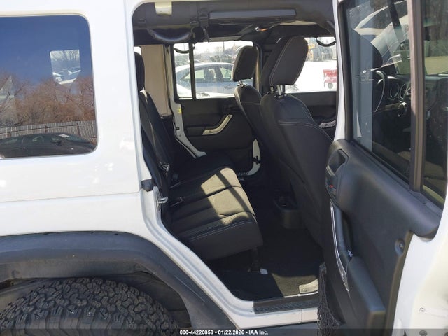 1C4BJWFG1GL106673 Jeep Wrangler Unlimited Rubicon