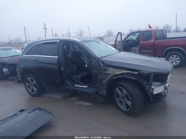 Aukcja sprzedaży 2020 Mercedes-benz Glc 300, vin: WDC0G8DB7LF695613, numer aukcji: 44220919