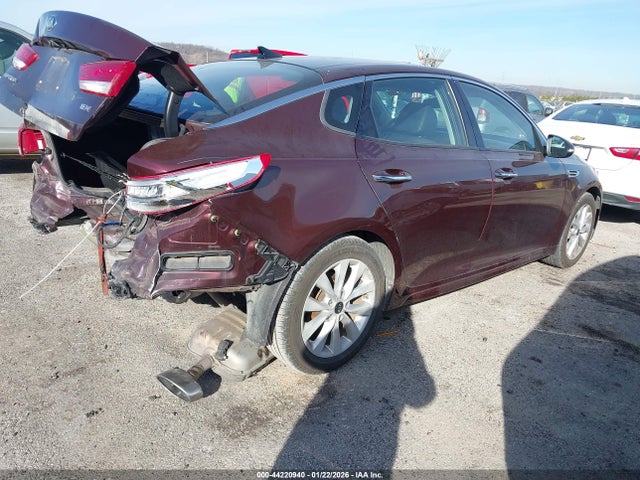 2018 KIA OPTIMA 5XXGU4L39JG234394 Photo 3