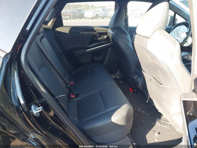 2025 Subaru Solterra Limited მანქანა იყიდება აუქციონზე, vin: JTMABABA9SA104929, აუქციონის ნომერი: 44220947