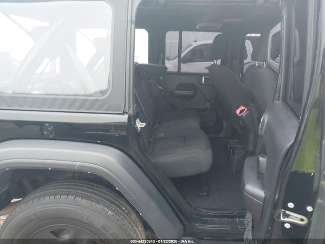 1C4HJXDGXMW820203 Jeep Wrangler Unlimited Sport 4x4