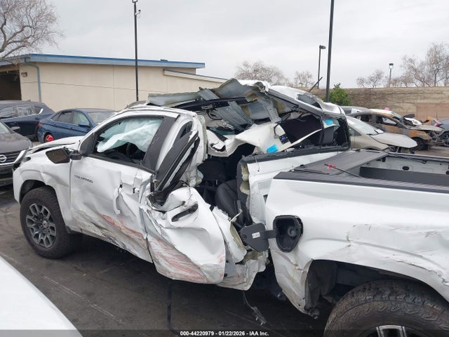 1GCPTDEK8R1110356 Chevrolet Colorado 4wd Z71