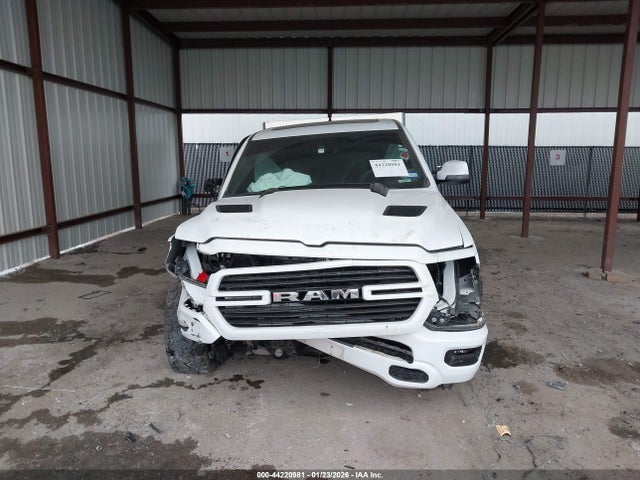 Продаж на аукціоні авто 2024 Ram 1500 Laramie  4x4 5'7 Box, vin: 1C6SRFJT7RN117415, номер лоту: 44220981