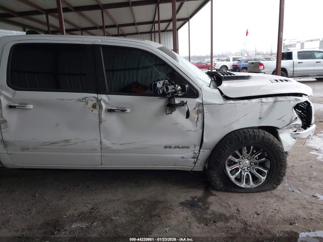 Продаж на аукціоні авто 2024 Ram 1500 Laramie  4x4 5'7 Box, vin: 1C6SRFJT7RN117415, номер лоту: 44220981