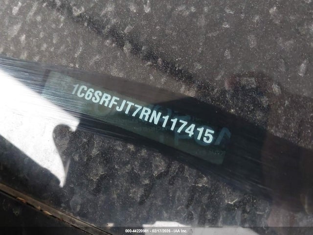 Продаж на аукціоні авто 2024 Ram 1500 Laramie  4x4 5'7 Box, vin: 1C6SRFJT7RN117415, номер лоту: 44220981