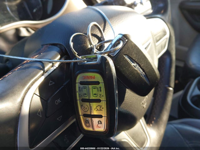 2C4RC1BG2HR523116 Chrysler Pacifica Touring-l
