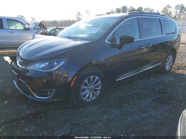 2C4RC1BG2HR523116 Chrysler Pacifica Touring-l