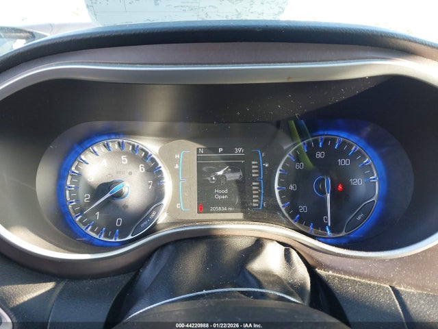 2C4RC1BG2HR523116 Chrysler Pacifica Touring-l