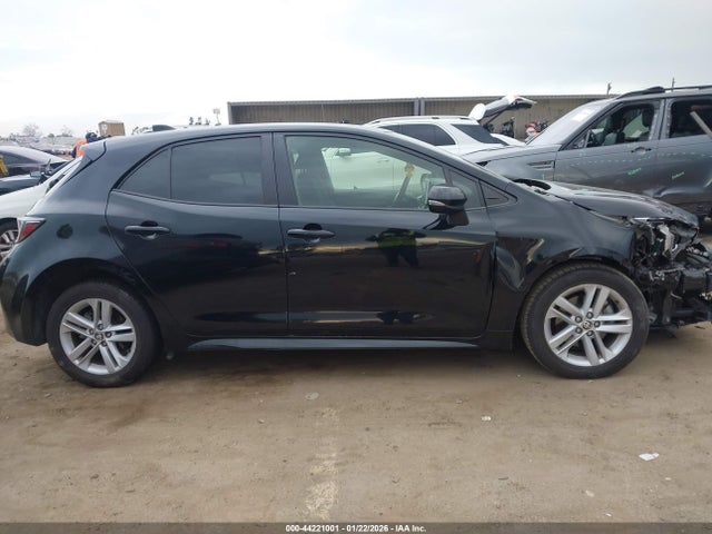 JTNK4RBE0K3069441 Toyota COROLLA SE