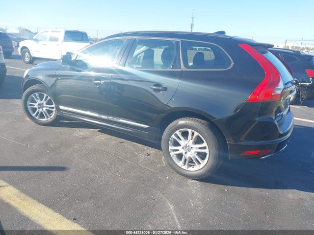 2015 VOLVO XC60 YV440MDJ4F2734579 Photo 2
