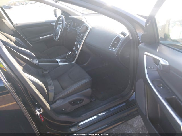 2015 VOLVO XC60 YV440MDJ4F2734579 Photo 4