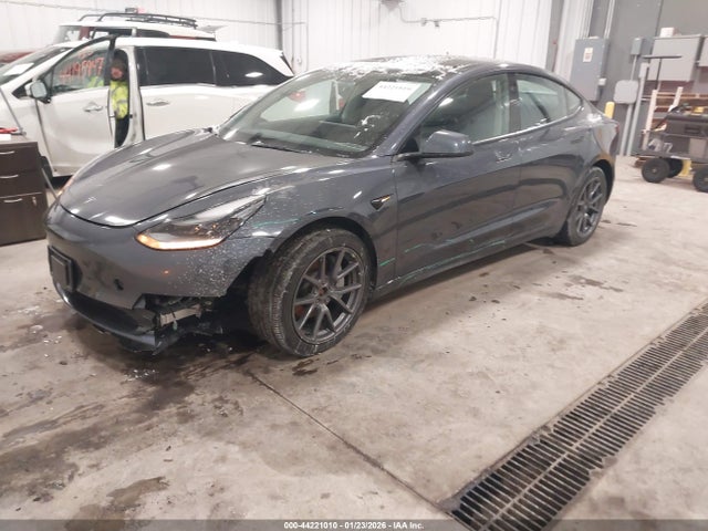 2022 TESLA MODEL 3 5YJ3E1EB0NF192205 Photo 1