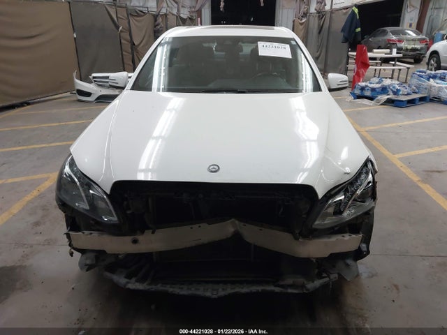 Mercedes-Benz E 350 2016 WDDHF5KB2GB217048 Image 13