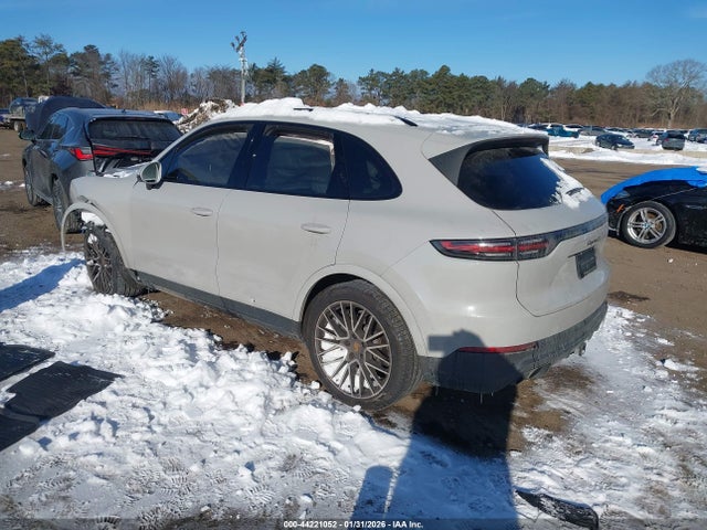 Продажа на аукционе авто 2022 Porsche Cayenne S/s Platinum Edition, vin: WP1AB2AY4NDA32074, номер лота: 44221052