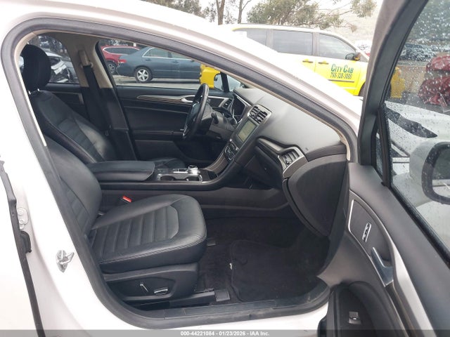 3FA6P0PU7JR145266 Ford Fusion Energi Se Luxury