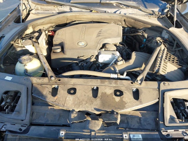 44221123 :رقم المزاد ، WBA5A5C55GG353498 vin ، 2016 Bmw 528i مزاد بيع