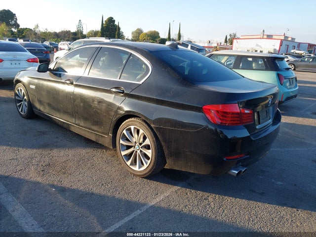 44221123 :رقم المزاد ، WBA5A5C55GG353498 vin ، 2016 Bmw 528i مزاد بيع