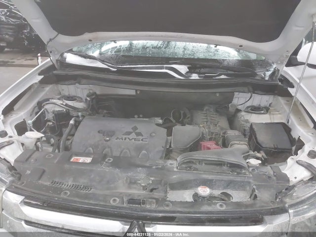 2015 MITSUBISHI OUTLANDER JA4AZ3A34FZ008198 Photo 9