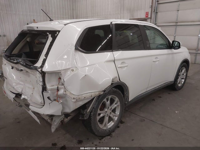 2015 MITSUBISHI OUTLANDER JA4AZ3A34FZ008198 Photo 3