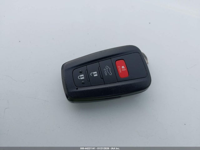 Toyota Rav4 Xle Premium 2021 2T3C1RFV2MW144152 Image 11