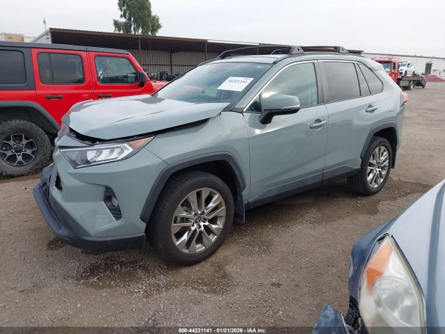 Toyota Rav4 Xle Premium 2021 2T3C1RFV2MW144152 Image 2