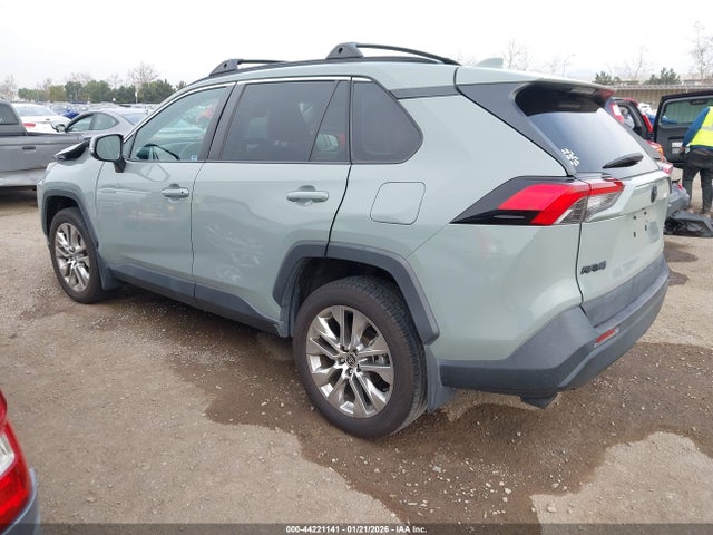 Toyota Rav4 Xle Premium 2021 2T3C1RFV2MW144152 Image 3
