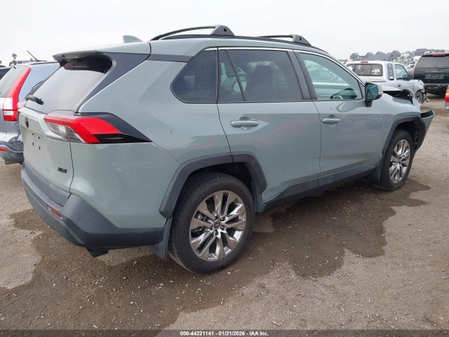 Toyota Rav4 Xle Premium 2021 2T3C1RFV2MW144152 Image 4