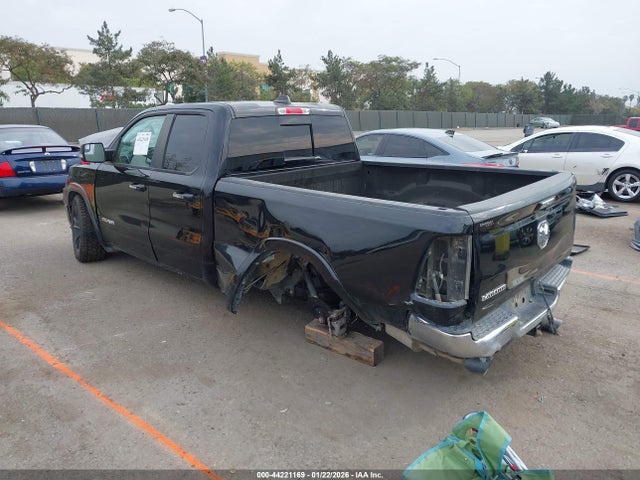 1C6RREDT5KN924137 RAM 1500 Laramie 4x2 6&#039;4 Box