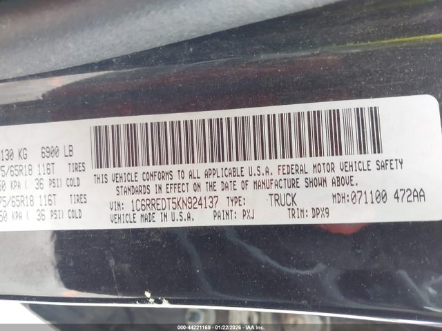 1C6RREDT5KN924137 RAM 1500 Laramie 4x2 6&#039;4 Box