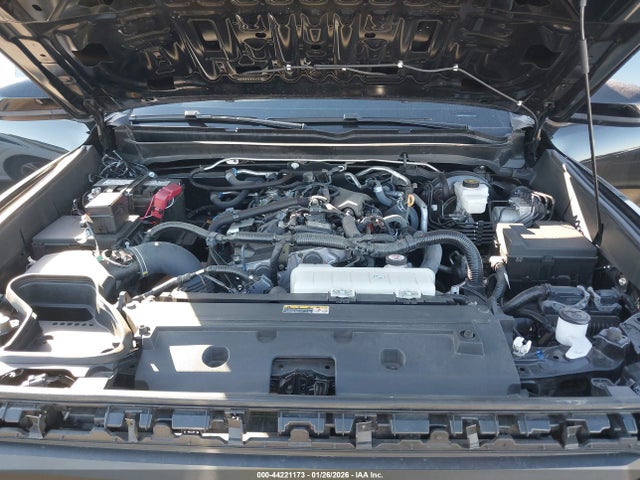 44221173 :رقم المزاد ، 3TMLB5JN0RM007717 vin ، 2024 Toyota Tacoma Sr5 مزاد بيع