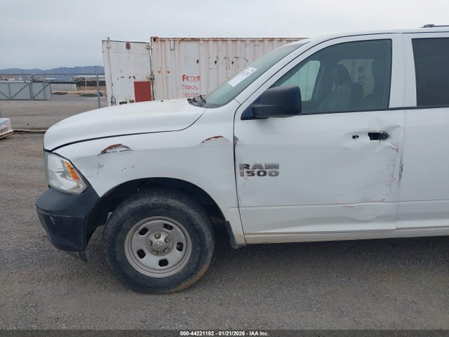 2017 RAM 1500 1C6RR6FG2HS542566 Photo 5