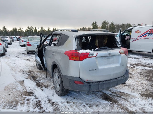 JTMZFREV5FD056385 Toyota RAV4 LE