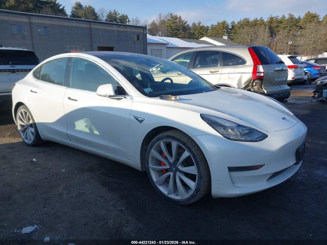 2018 TESLA MODEL 3 5YJ3E1EB7JF072699 Photo 0